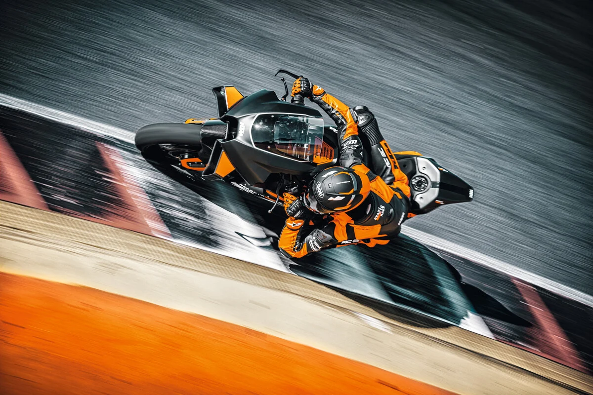 KTM RC8C 2023 dikeluarkan – 200 unit, penggunaan trek sahaja 27 2023 KTM RC 8C 2