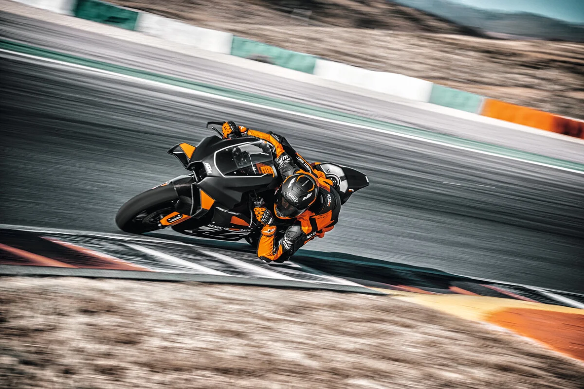 KTM RC8C 2023 dikeluarkan – 200 unit, penggunaan trek sahaja 28 2023 KTM RC 8C 4