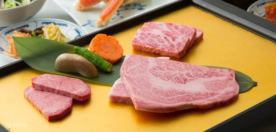Sempadan Jepun dibuka : 15 perkara yang perlu anda lakukan di Tokyo 39 Makan bufet yakiniku (BBQ Jepun).