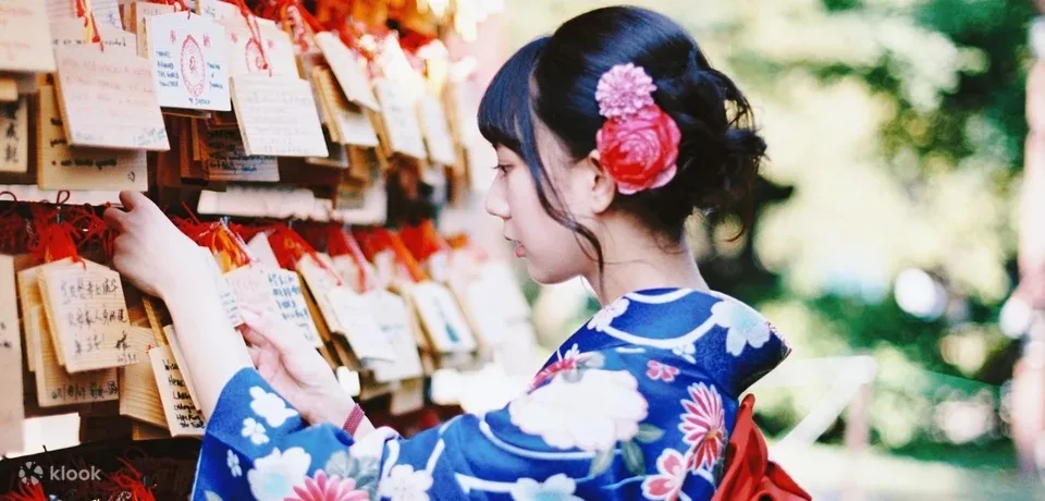 Sewa kimono atau jadi ninja di Asakusa