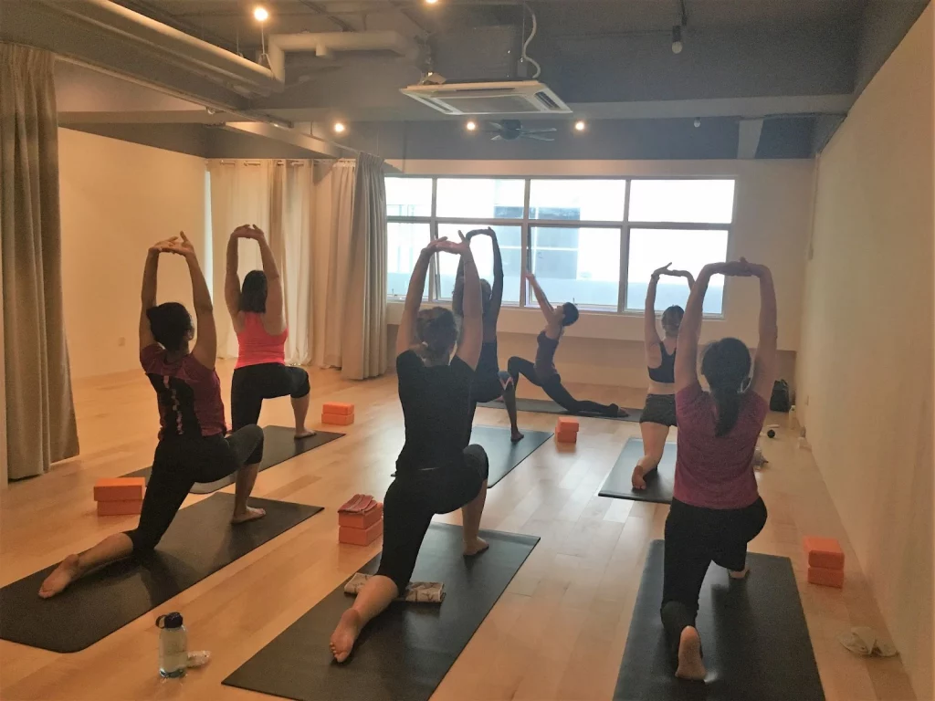 5 Manfaat Kesihatan dari Latihan Yoga Pagi Ini Akan Meyakinkan Anda Bangun Dari Tempat Tidur Anda 24 UTL Studio 11